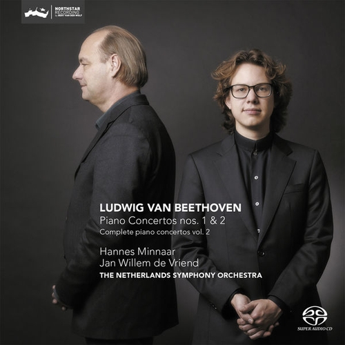 Couverture CONCERTO PIANO 1,2 de Ludwig van BEETHOVEN