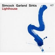 Image du média "LIGHTHOUSE de Gwilym SIMCOCK/GARLAND/SIRKIS"