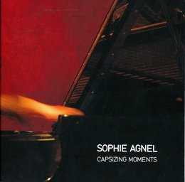 Image du média "CAPSIZING MOMENTS de Sophie AGNEL"