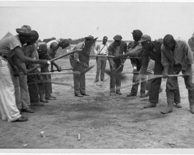 African American convicts working  TARTINES Work songs