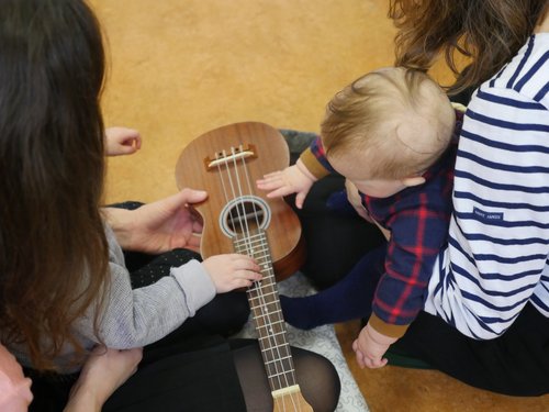 Ateliers musicaux parent-bébé.JPG