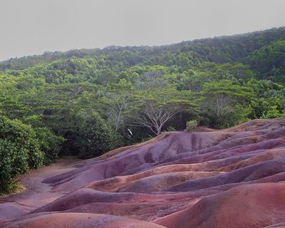 Les terres des sept couleurs à Chamarel - une photo de Toutaitanous 2