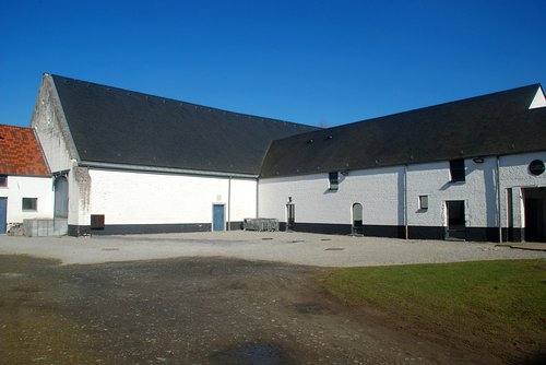 Ferme_du_Biéreau_-_Grange_-Wikimedia_CC_EmDee