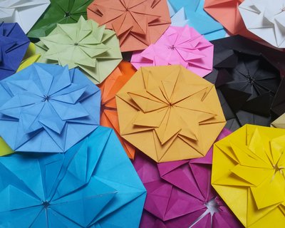 lotus rouge origami 2