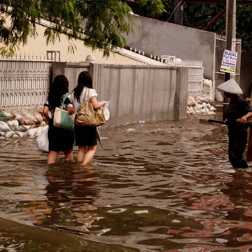 Jakarta sous eau - photo Seika - creative commons