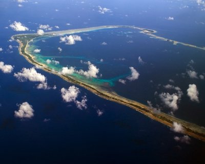 Vue aérienne de Majuro, un des atolls des îles Marshall