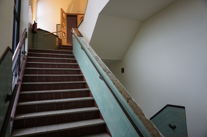 Prix du Hainaut - escalier de service Palais provincial