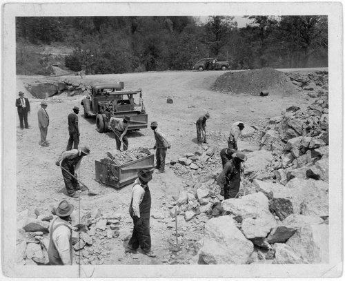 Work songs Du son sur tes tartines Prisoners breaking up rocks at a prison camp or road construction site.jpg