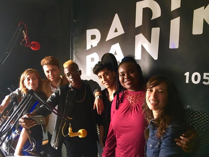 l'équipe de Radio Passe Partout dans les studios de Radio Panik