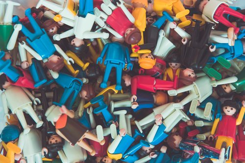 markus-spiske-Playmobil-unsplash.jpg