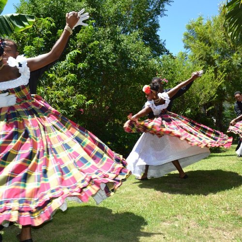 Des mazurkas aux bals créoles du Maroni: la musique antillo-guyanaise