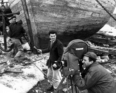 Marcel Carrière sur le tournage de "Pour la suite du monde" (Pierre Perrault et Michel Brault, 1963)